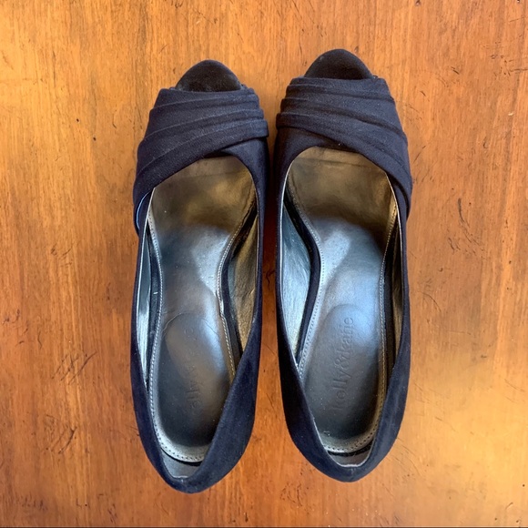 Kelly & Katie Black Open Toe Heels - Picture 2 of 7